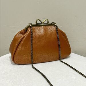 Handmade Cowhide Leather Bow Shaped Kisslock Clutch/Shoulder Bag/Crossbody